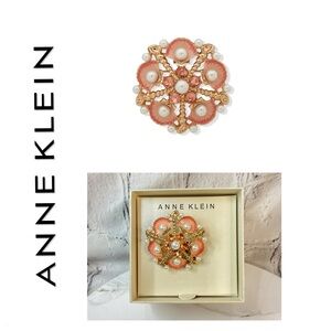 🐘🐘💓 Anne Klein Brooch